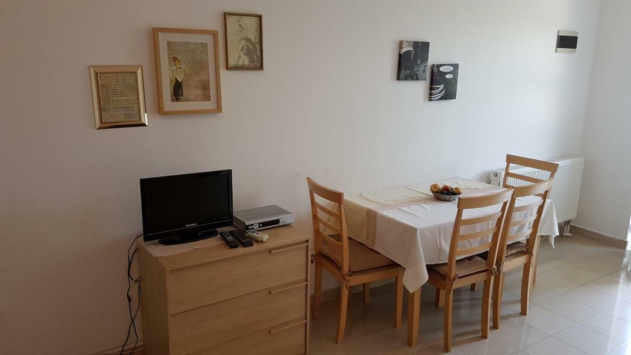 Apartmani Vila Karla, Dobropoljana, Otok Pasman 外观 照片