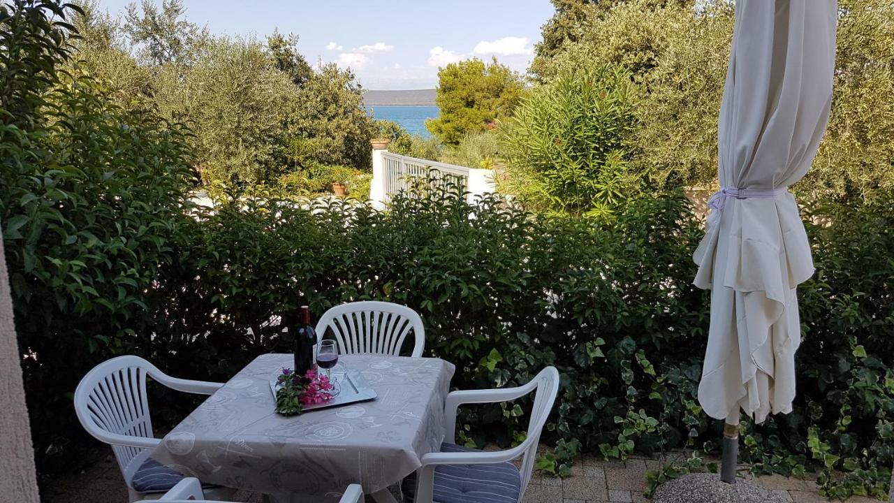 Apartmani Vila Karla, Dobropoljana, Otok Pasman 外观 照片