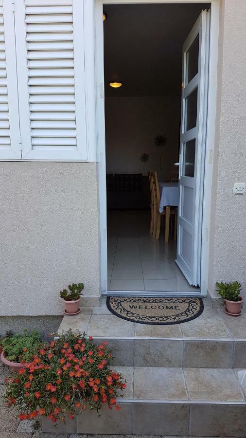 Apartmani Vila Karla, Dobropoljana, Otok Pasman 外观 照片