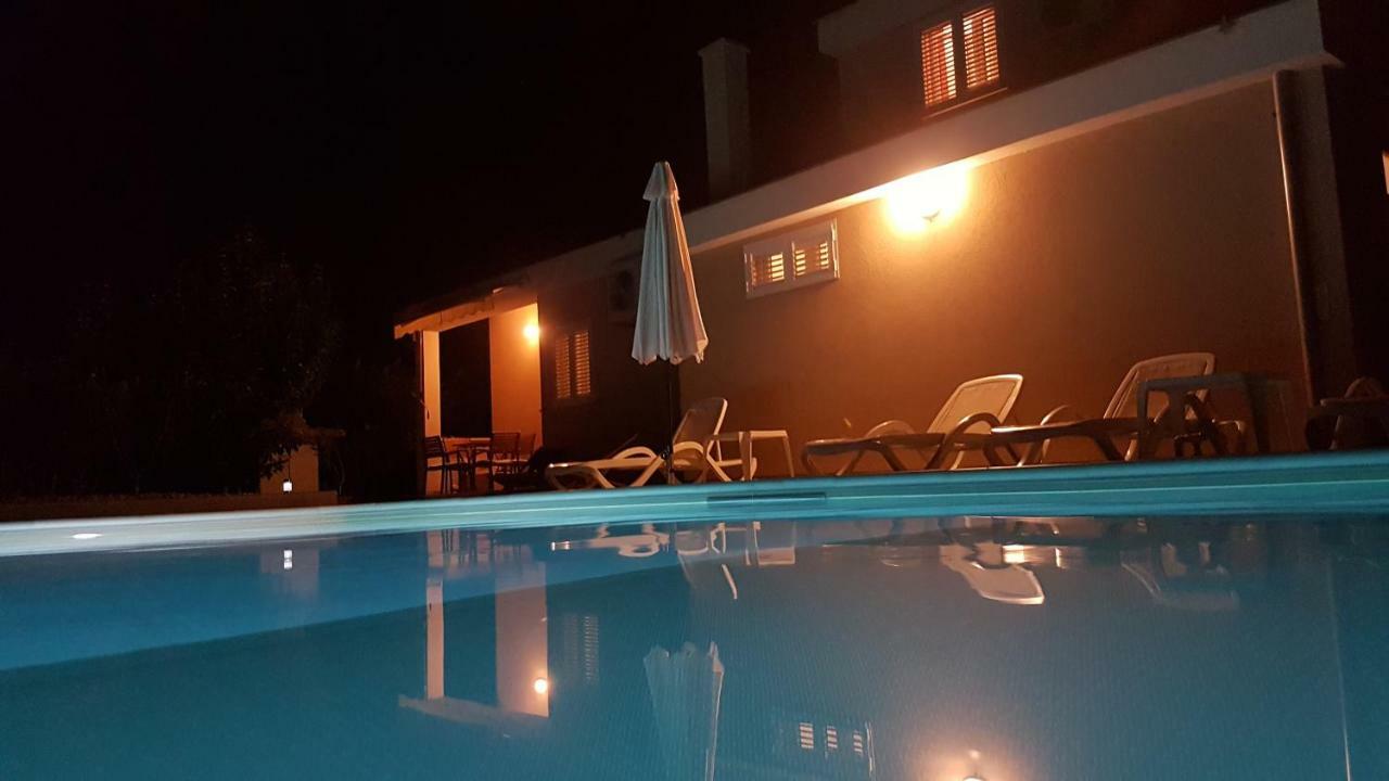Apartmani Vila Karla, Dobropoljana, Otok Pasman 外观 照片