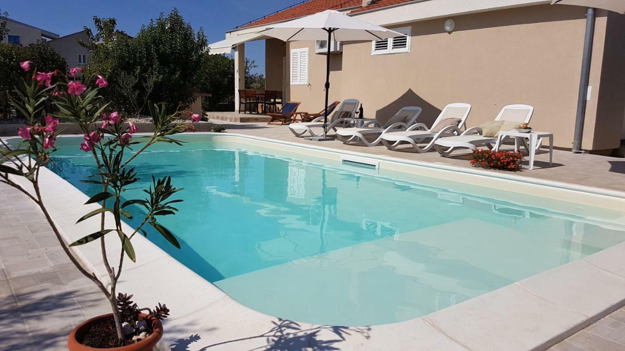 Apartmani Vila Karla, Dobropoljana, Otok Pasman 外观 照片