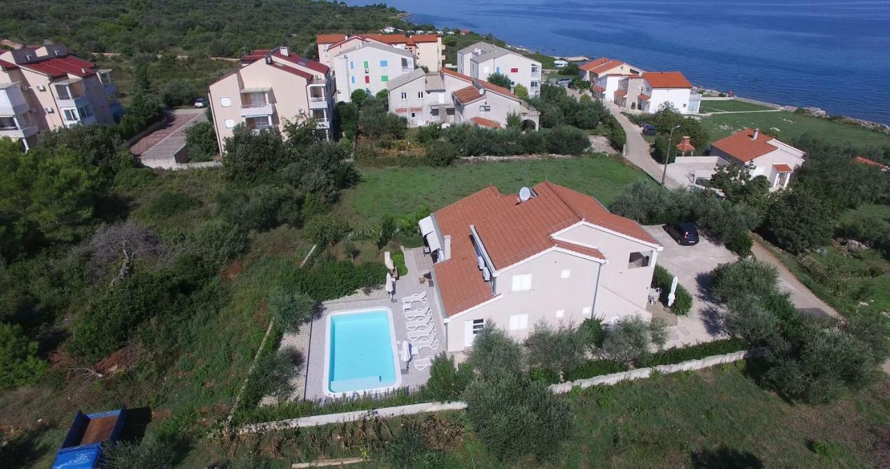 Apartmani Vila Karla, Dobropoljana, Otok Pasman 外观 照片
